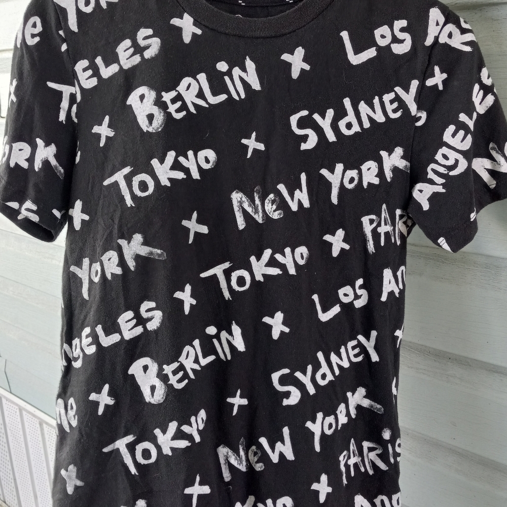 Brand new large never worn skater shirt